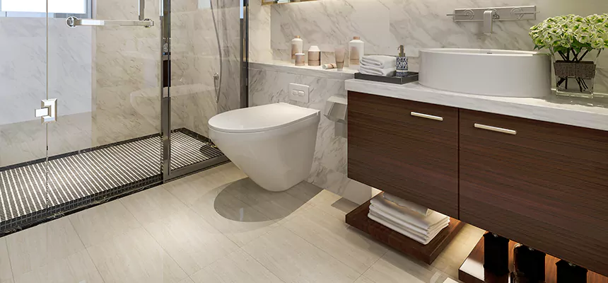 Burst Pipe Bathroom Cleanup in Lakeland